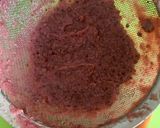 A picture of step 3 of Falsa Popsicles.