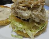 Foto del paso 10 de la receta: Arepa🫓rellena🥯de berenjena🍆tatemada, cebolla🧅caramelizada y pollo🍗🥙🥗