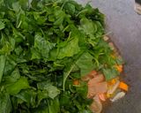 Foto langkah ke 4 dari resep Tumis Bayam Saos Tiram.
