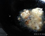 A picture of step 3 of Sabudana pakoda.