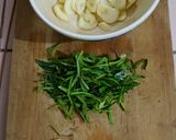 Foto langkah ke 1 dari resep Kacang Bawang Renyah.