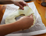 Foto del paso 8 de la receta: Rosco de Reyes para niños