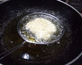 A picture of step 1 of Maggi bhel.