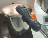 Foto del paso 5 de la receta: Sopa de pollo casera en olla