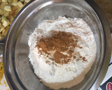 Foto del paso 3 de la receta: Torta invertida de manzanas sin caramelo
