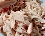 Foto langkah ke 1 dari resep Ayam suwir bumbu kecap.