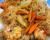 Foto del paso 6 de la receta: Fideos chinos con verdura y gambas