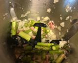 Foto del paso 2 de la receta Pasta a la Carbonara con Espárragos (Mambo/Thermomix)
