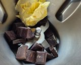Une image de l'étape 1 de Moelleux poires 🍐 chocolat 🍫.