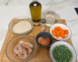 Foto del paso 1 de la receta: Arroz tres delicias con gambones