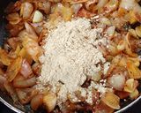 प्याज़ बेसन की सब्जी (pyaz besan ki sabzi recipe in Hindi) रेसिपी चरण 3 फोटो