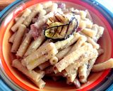 Foto del passaggio 4 della ricetta Pasta con crema di melanzane e pancetta croccante 😋