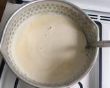 A picture of step 3 of Pudding Oreo Milk.