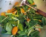 Foto langkah ke 4 dari resep Tumis bakso dan sayur.