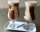 A picture of step 1 of Banana milkshake.