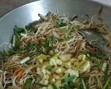 এগ মাটন চাউমিন (egg mutton chow mein recipe in Bengali) রেসিপি ধাপ - 5 ছবি