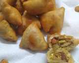 A picture of step 6 of Dry fruits mini samosa.