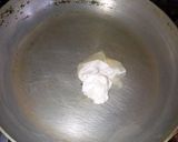 A picture of step 4 of Gurasa mai kuli.