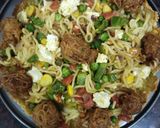 A picture of step 5 of Maggi Manchurian pie.