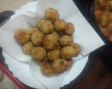Foto del paso 5 de la receta: Albóndigas de sama, papas y langostinos con salsa