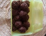 Foto langkah ke 2 dari resep Bola coklat simpel no bake.