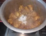 A picture of step 4 of Chicken korma.