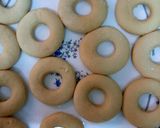 A picture of step 3 of Donuts with Egg 😊.