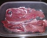 Foto del paso 3 de la receta: Corazón a la cacerola con lo que tengas en casa..