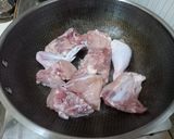 Foto langkah ke 1 dari resep Ayam Besengek khas Jepara.