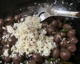 A picture of step 4 of Ragi mani kozhakkattai.