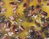 A picture of step 4 of Mushroom and Bologna Omelet.