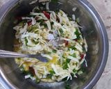Foto langkah ke 2 dari resep Darlorkol 👩🍳Dadar Telor pakai Kol.