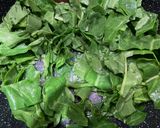 A picture of step 2 of Potato with spinach and cheese.