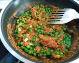 A picture of step 16 of Cabbage curry with green peas nd potato.
