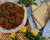 A picture of step 4 of Gosht ka salan.