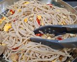 Foto langkah ke 4 dari resep Spaghetti Cabe Bawang.