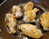 Foto del paso 4 de la receta: Alitas de pollo al ajillo