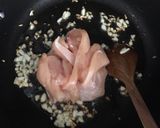 Foto langkah ke 2 dari resep Nasi Capcay ayam special.