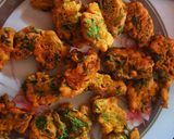 पालक के पकोड़े (Palak ke pakode recipe in Hindi) रेसिपी चरण 5 फोटो