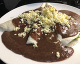 Foto del paso 6 de la receta: Enfrijoladas de aguacate
