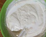 Foto langkah ke 4 dari resep 34. Bolu Kukus Susu Pandan.