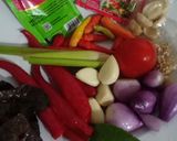 Foto langkah ke 1 dari resep Ayam, ati ampela bumbu woku.