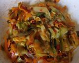 Foto del paso 4 de la receta Nidos de Tagliatelle con verduras jamón y nata