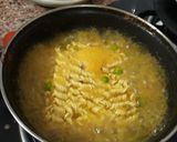A picture of step 1 of Peas Maggi.