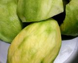 Foto langkah ke 1 dari resep Asinan mangga muda.