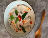 Tom Kha Mushroom. Coconut and galangal broth with mushrooms recipe step 5 photo