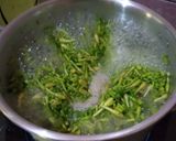 Foto langkah ke 1 dari resep Tumis bunga pepaya | ikan asin.