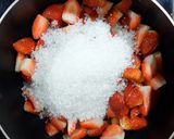 A picture of step 2 of Chunky Strawberry Jam.