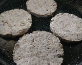 Foto del paso 7 de la receta: Hamburguesas de porotos tape