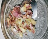 รูปขั้นตอนการทำที่ 2 ของ ดอกโสนผัดไข่